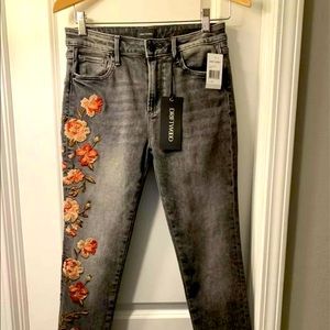 New with tags Driftwood Jackie Jeans in “Fuzzy Peach” size 27 stretchy skinny